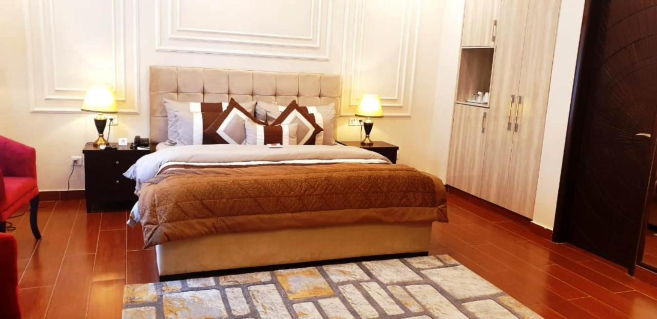 Belmorris Hotels & Resorts Multan Esterno foto
